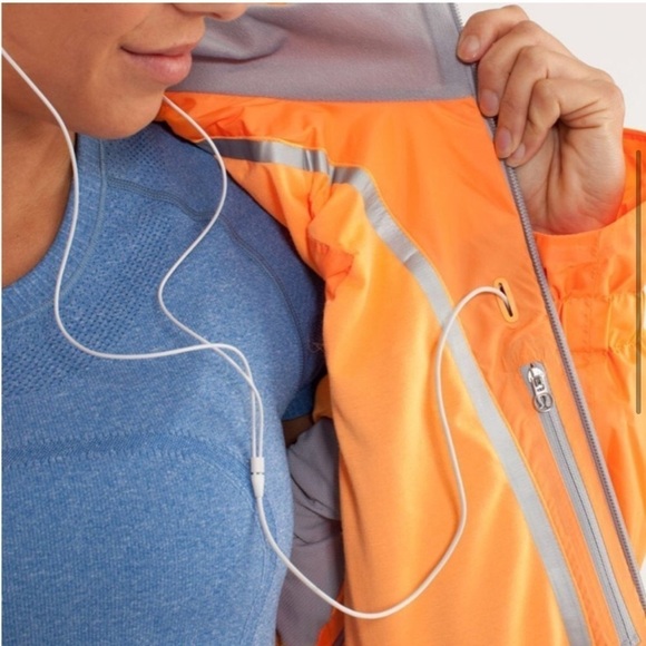 Lululemon Make It Rain Orange Jacket Rain Coat Running Windbreaker Hood Sz 6 - Picture 3 of 16